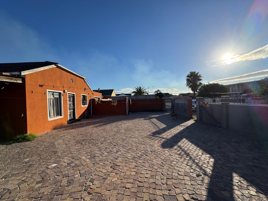 5 Bedroom Property for Sale in Forest Glade Western Cape